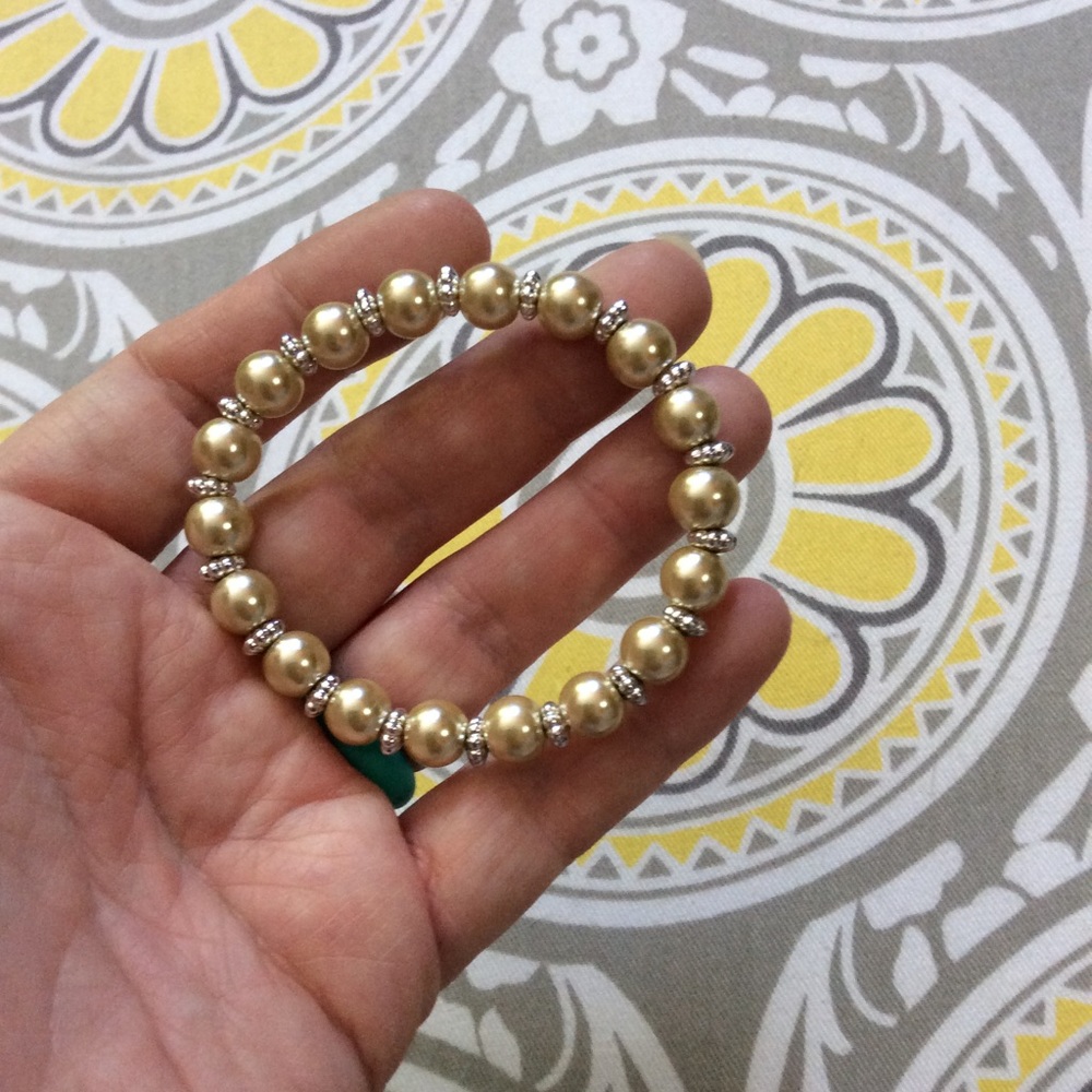 Kids Pearl bracelet stretchy